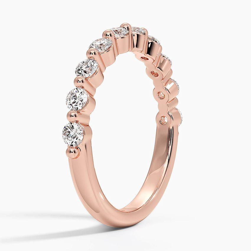 Vigselring i  roséguld med diamanter